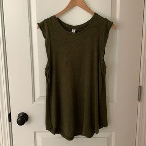 Old Navy Luxe flutter sleeve swing tee shirt
